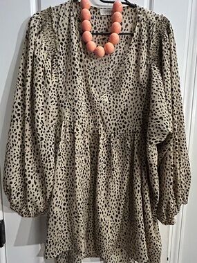 Umgee Beige and Black Leopard Print Top